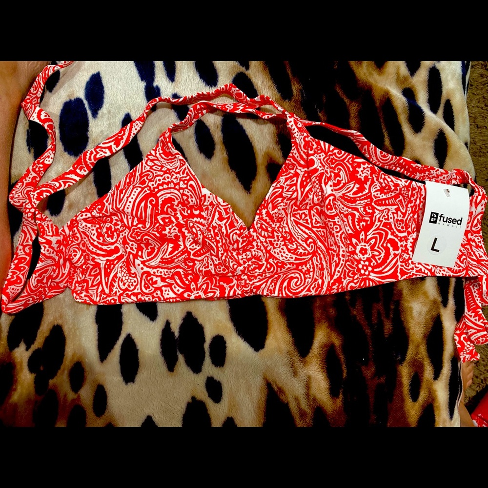 Fused Hawaii Large Top